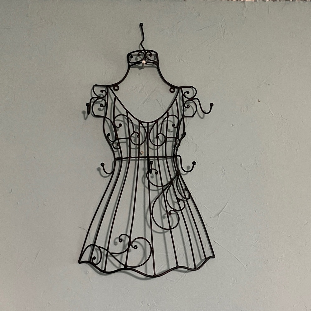 Wall Hook Orangizer Elegant Dress Form